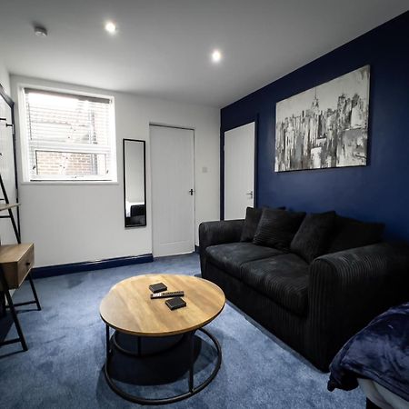 Newly Refurbished 6 Person En-Suite Apartment Tyne & Wear Newcastle Upon Tyne Killingworth Eksteriør billede