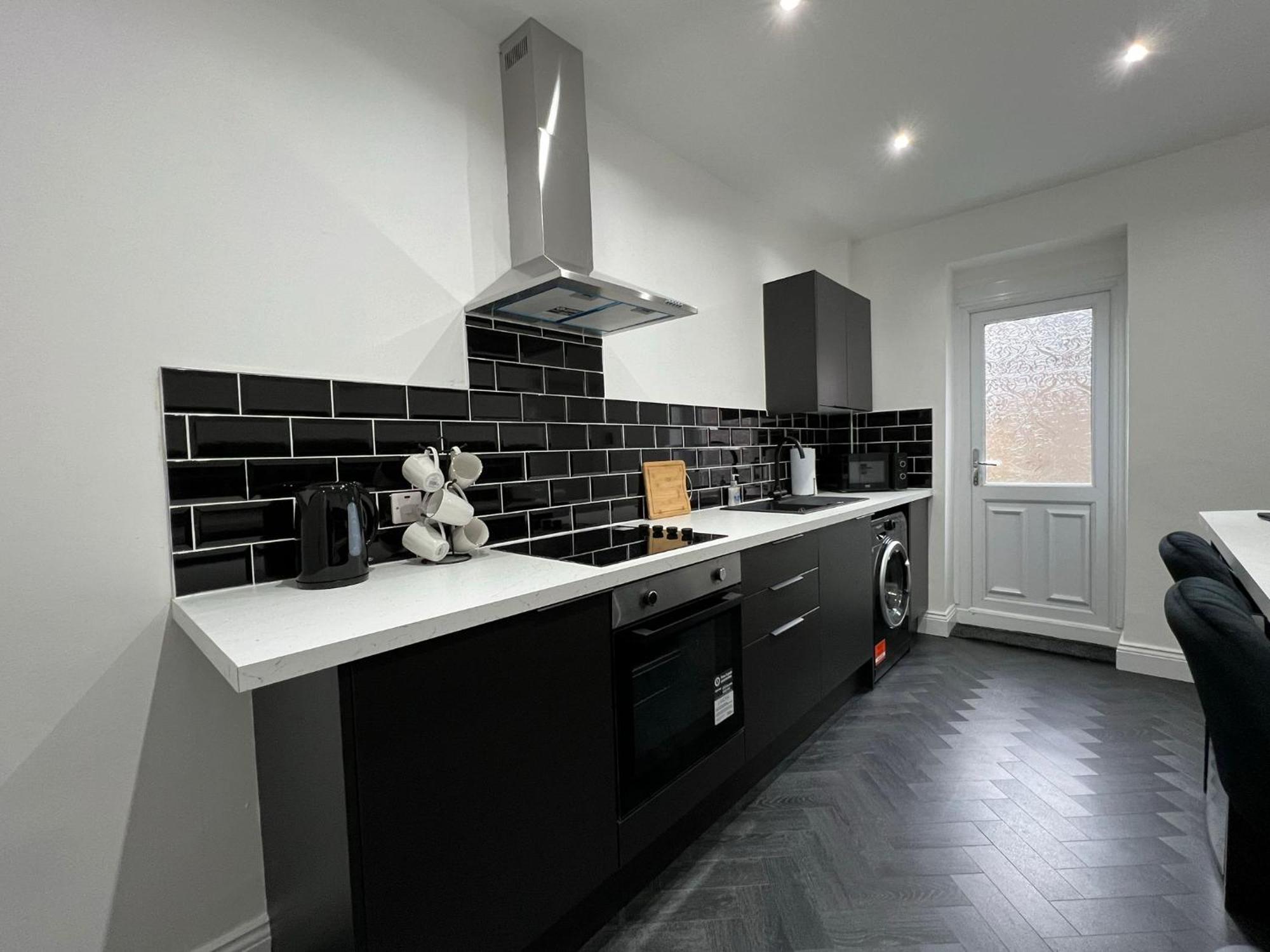 Newly Refurbished 6 Person En-Suite Apartment Tyne & Wear Newcastle Upon Tyne Killingworth Eksteriør billede